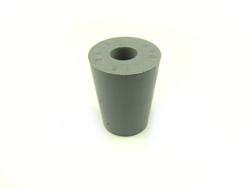 Gummi Stopfen 24/18 mit 9mm Bohrung