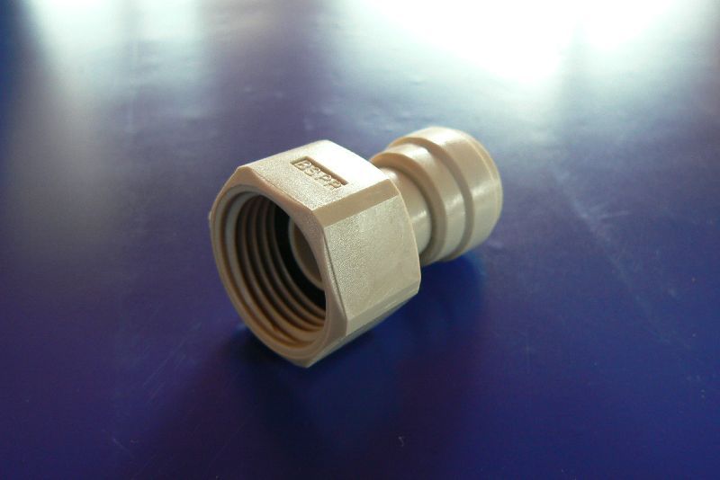 Aufschraubverbinder 1/2" auf 3/8" 9,5mm Steckdorn DMfit Aufschraubverbinder 1/2" auf 3/8" 9,5mm Steckdorn DMfit