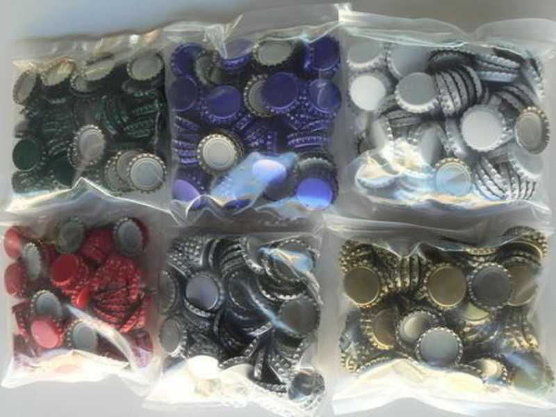 Kronenkorken Kronkorken 26mm versch. Farben 7x à100 Stk Kronenkorken Kronkorken 26mm versch. Farben 7x à100 Stk