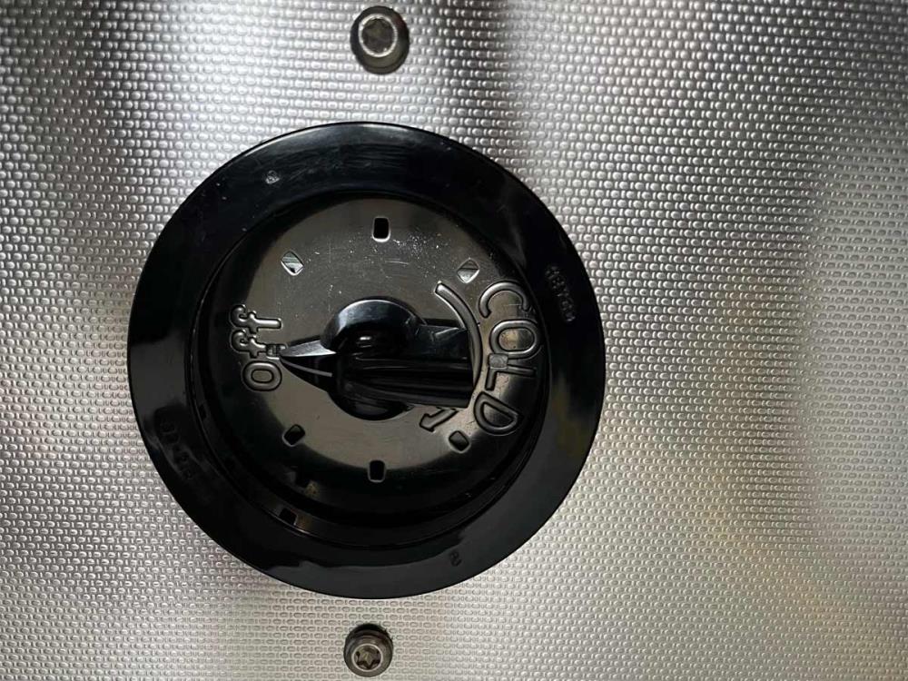 Selbach UTK BK 70 Medi 27 L Pythonkühler Begleitkühler Selbach UTK BK 70 Medi 27 L Pythonkühler Begleitkühler