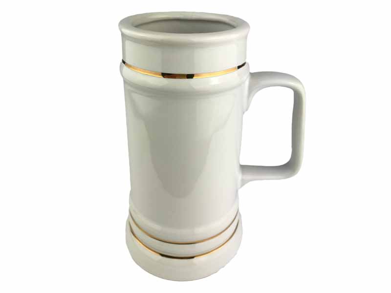 Bierkrug mit Goldrand Bierkrug mit Goldrand