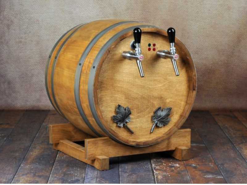 Mulled wine dispenser, 3 KW, 35 l/h, 1 tap, with air compressor, wooden barrel by Schankanlagen Koch