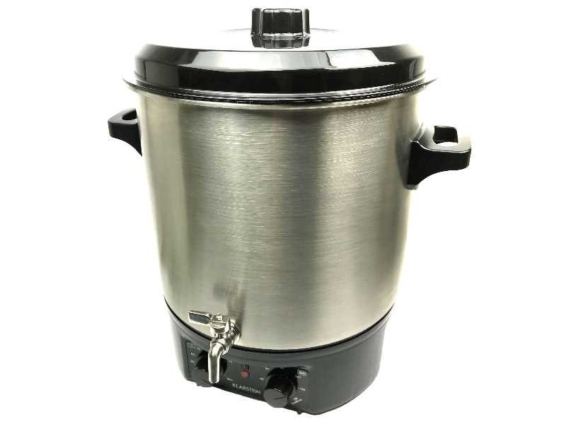 Complete brewing system with lautering attachment, fermentation bucket and mash bag