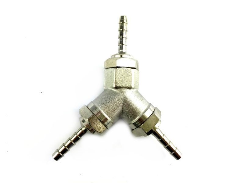 Y-Stück Metall mit 3x Tüllen 4 (X) Y-Stück Metall mit 3x Tüllen 4 (X)