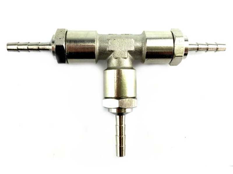 T-Stück Metall mit 3x Tüllen 4 (X) T-Stück Metall mit 3x Tüllen 4 (X)