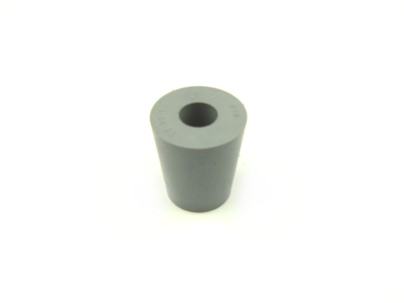 Gummi Stopfen 22/17 mit 9mm Bohrung Gummi Stopfen 22/17 mit 9mm Bohrung